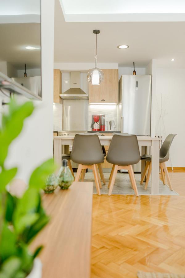 In The Shadow Of Acropolis - Spacious & Lovely Apt Αθήνα Εξωτερικό φωτογραφία