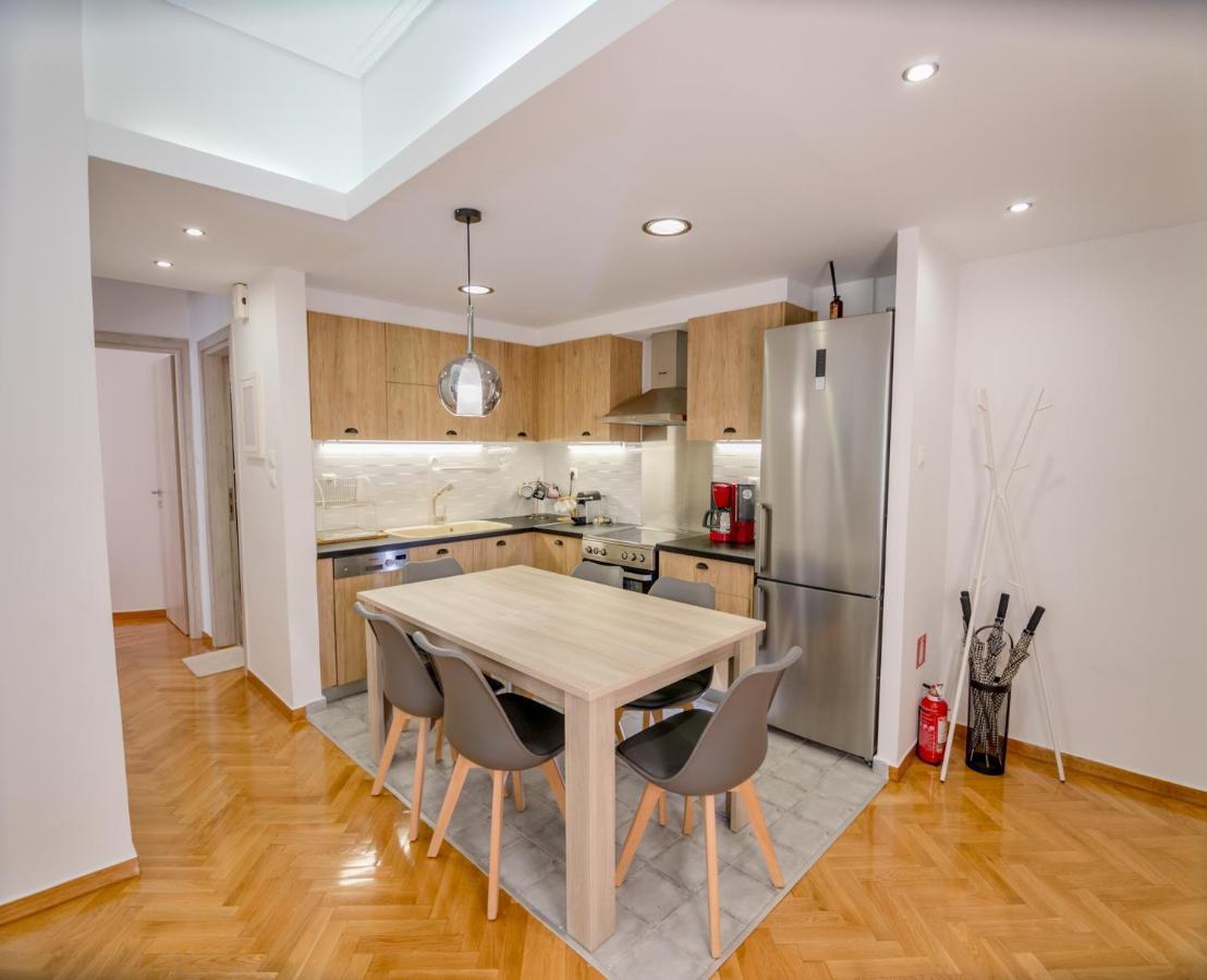 In The Shadow Of Acropolis - Spacious & Lovely Apt Αθήνα Εξωτερικό φωτογραφία